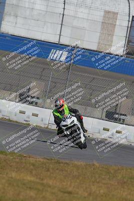 media/Nov-26-2022-Fastrack Riders (Sat) [[b001e85eef]]/Level 1/Session 3 Outside Turn 9/